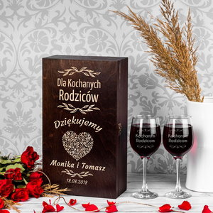 Kieliszki i skrzynka dla rodziców